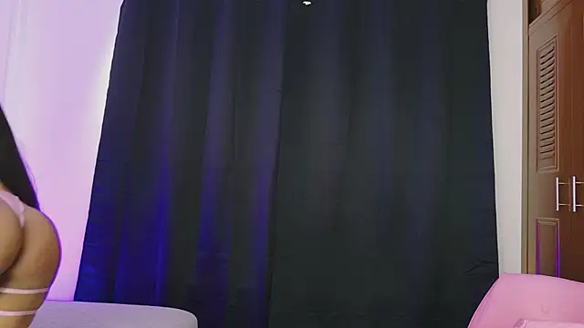 Snapshot of kittymyers chatting on April 10, 2026, 1:40 pm kittymyers online show from April 10, 2026, 1:40 pm