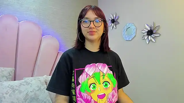 Snapshot of LilithBluum chatting on March 20, 2026, 11:33 am LilithBluum online show from March 20, 2026, 11:33 am