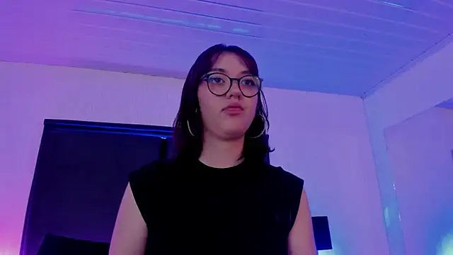 Snapshot of LilithBluum chatting on April 9, 2026, 11:27 am LilithBluum online show from April 9, 2026, 11:27 am