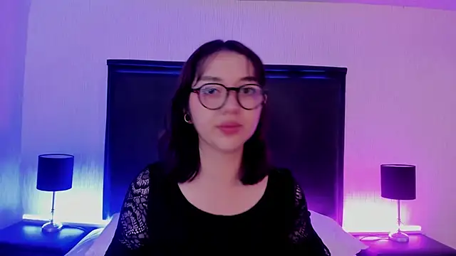 Snapshot of LilithBluum chatting on April 16, 2026, 11:22 am LilithBluum online show from April 16, 2026, 11:22 am