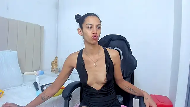 Snapshot of Abril_Castroo chatting on May 12, 2026, 12:11 pm Abril Castroo online show from May 12, 2026, 12:11 pm