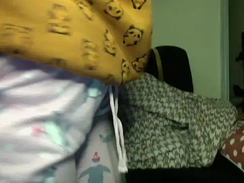 Snapshot of Sexxybella_ chatting on April 24, 2026, 4:25 am Sexxybella online show from April 24, 2026, 4:25 am