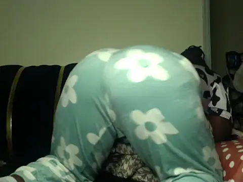 Snapshot of Sexxybella_ chatting on April 26, 2026, 3:42 pm Sexxybella online show from April 26, 2026, 3:42 pm