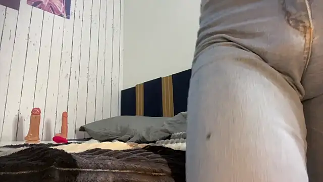 duo squirts online show from April 15, 2026, 1:00 am