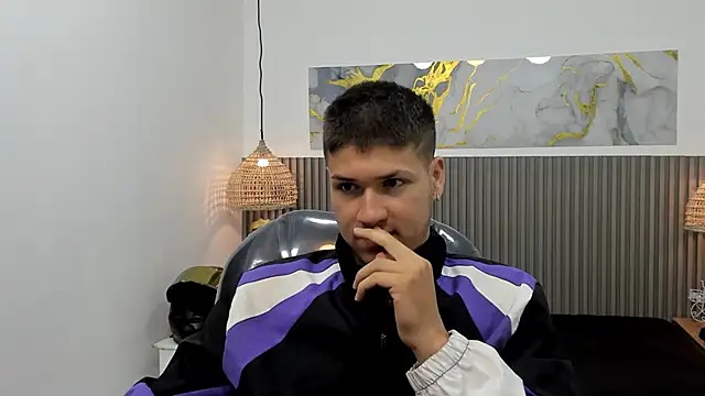 Snapshot of AlessandroFranco chatting on March 30, 2026, 12:50 pm AlessandroFranco online show from March 30, 2026, 12:50 pm