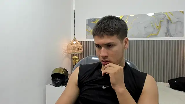 Snapshot of AlessandroFranco chatting on April 10, 2026, 1:40 pm AlessandroFranco online show from April 10, 2026, 1:40 pm