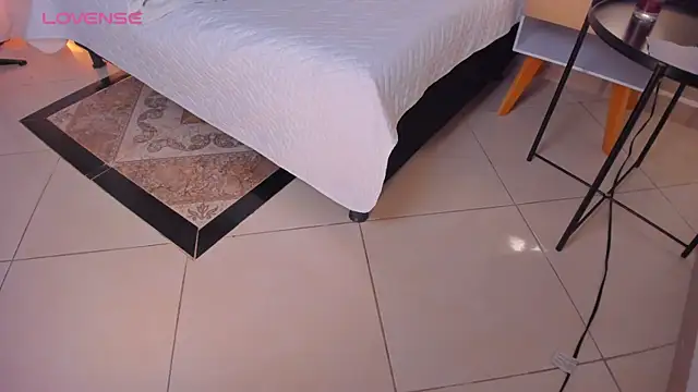 nova silk online show from April 8, 2026, 8:21 pm