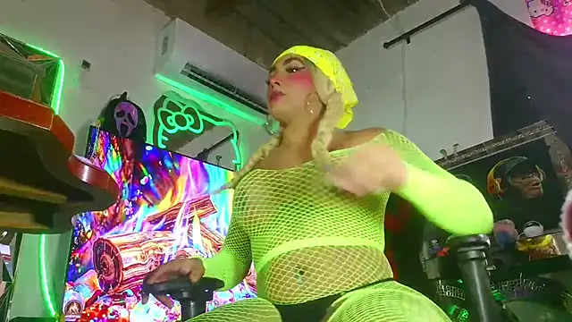 candy aass online show from July 11, 2026, 9:26 pm