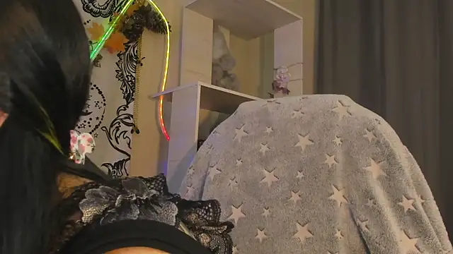 Snapshot of Laughing_Natty chatting on April 19, 2026, 12:44 am Laughing Natty online show from April 19, 2026, 12:44 am