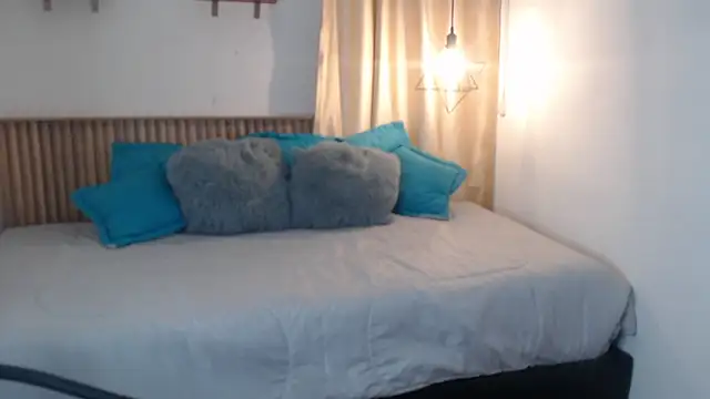 Snapshot of zoe__baker chatting on March 25, 2026, 3:55 pm zoe baker online show from March 25, 2026, 3:55 pm