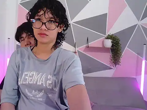 DanteAndXixi online show from April 7, 2026, 4:14 am