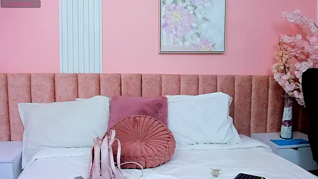 Skarlet Kiss online show from April 20, 2026, 6:31 pm