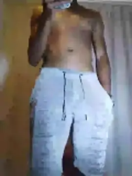Snapshot of TreySavvy chatting on May 25, 2026, 8:51 pm TreySavvy online show from May 25, 2026, 8:51 pm
