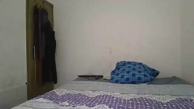 Snapshot of douce_9 chatting on May 13, 2026, 6:59 pm douce 9 online show from May 13, 2026, 6:59 pm