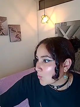 Liily Foxxy online show from March 19, 2026, 11:10 am