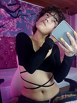 Kittylatina  online show from May 11, 2026, 3:41 am