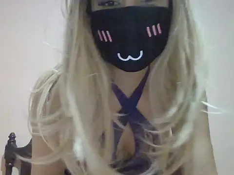 Snapshot of Vikkyy69 chatting on June 6, 2026, 1:44 am Vikkyy69 online show from June 6, 2026, 1:44 am
