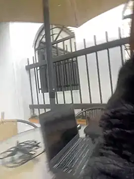 Electra Pinkk online show from March 23, 2026, 1:33 pm