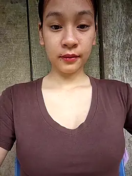 Snapshot of -Hicici- chatting on May 15, 2026, 11:47 pm -Hicici- online show from May 15, 2026, 11:47 pm