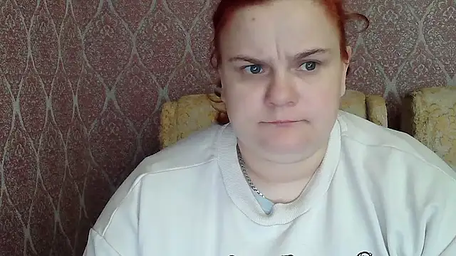 DollyGersonn online show from April 3, 2026, 5:47 am