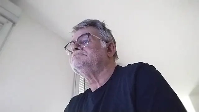 Snapshot of oura chatting on May 16, 2026, 6:34 am oura online show from May 16, 2026, 6:34 am