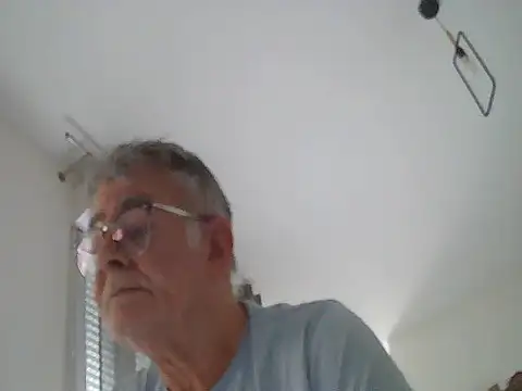 Snapshot of oura chatting on July 6, 2026, 7:48 am oura online show from July 6, 2026, 7:48 am