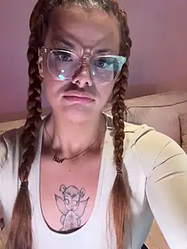 EmiliaSunx online show from March 10, 2026, 1:48 pm