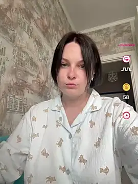 Snapshot of HubbaBaby chatting on May 16, 2026, 11:20 am HubbaBaby online show from May 16, 2026, 11:20 am