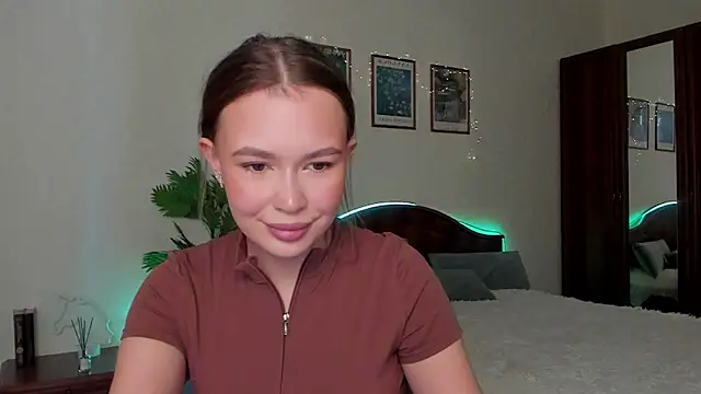 kittiangel00 online show from March 18, 2026, 12:19 pm