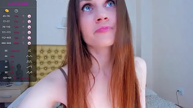 MollyPieerce online show from March 19, 2026, 1:33 pm