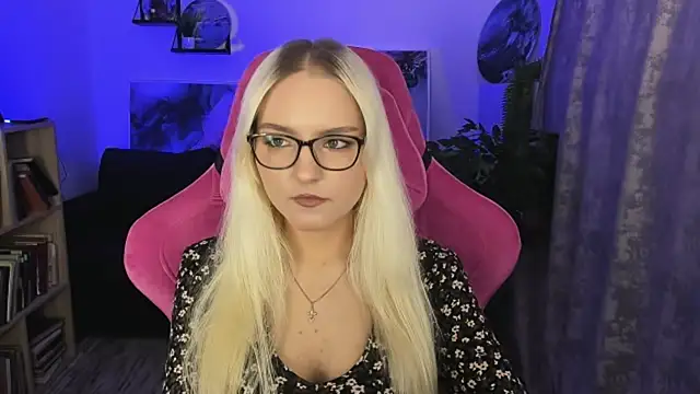 ViolaMore online show from April 6, 2026, 5:25 pm