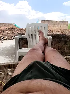 Desii rockstarr online show from March 27, 2026, 9:54 am