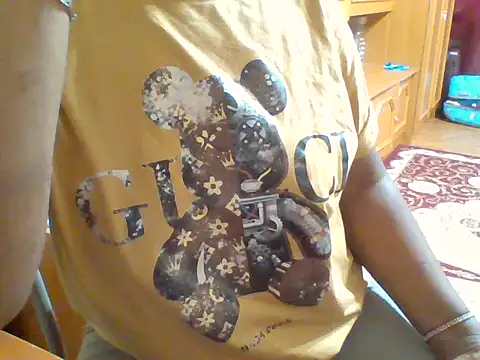 Snapshot of melaninebony2 chatting on March 21, 2026, 8:19 am melaninebony2 online show from March 21, 2026, 8:19 am