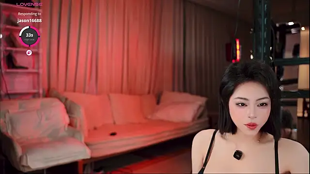 jiayao1999 online show from May 12, 2026, 4:02 pm