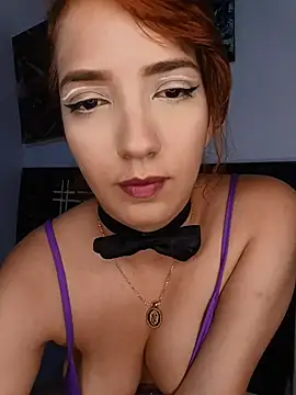 valeriee2 online show from April 5, 2026, 1:56 am