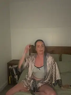 Freya-lane online show from March 24, 2026, 7:47 pm