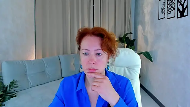 LeticiaRomano online show from May 27, 2026, 4:09 am