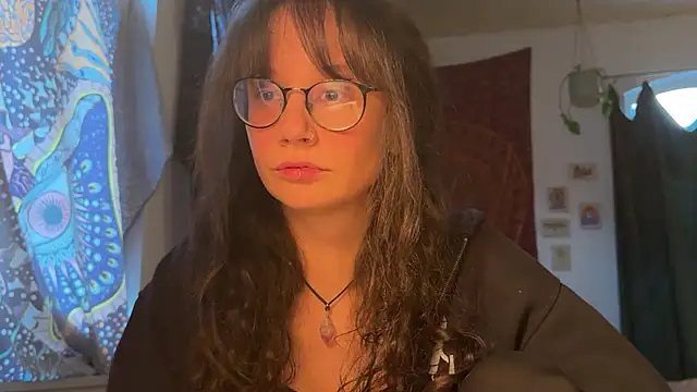 nyxo  online show from March 27, 2026, 5:25 pm