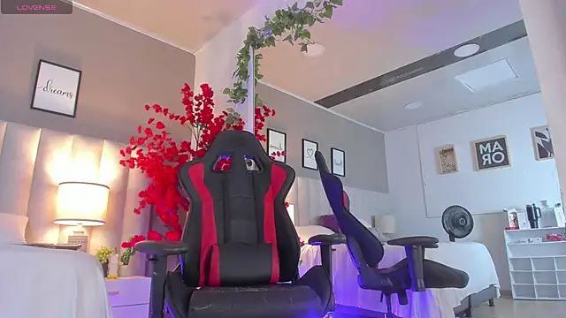 aniie rouse online show from April 18, 2026, 1:08 am