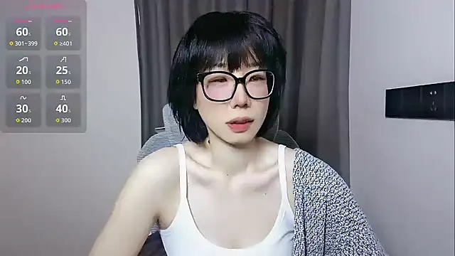 Snapshot of lin_lin_520_520 chatting on April 20, 2026, 7:44 am lin lin 520 520 online show from April 20, 2026, 7:44 am