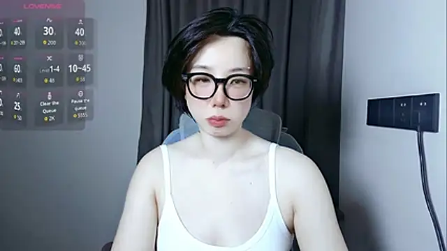 Snapshot of lin_lin_520_520 chatting on August 8, 2026, 3:52 pm lin lin 520 520 online show from August 8, 2026, 3:52 pm