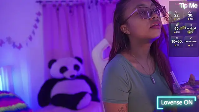 Snapshot of nahomy_2308 chatting on April 11, 2026, 11:25 am nahomy 2308 online show from April 11, 2026, 11:25 am