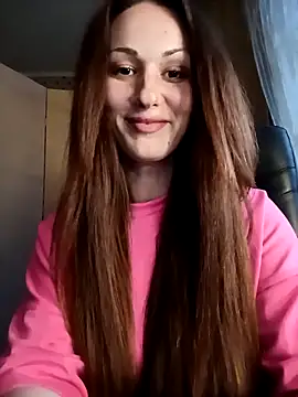 Snapshot of LunaCrystall chatting on April 2, 2026, 4:13 pm LunaCrystall online show from April 2, 2026, 4:13 pm