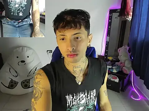 Wall ee- online show from March 10, 2026, 7:40 pm