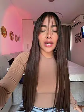 SaraValentina11 online show from March 25, 2026, 4:28 pm