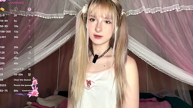 OnlyEva1 online show from April 5, 2026, 8:10 am