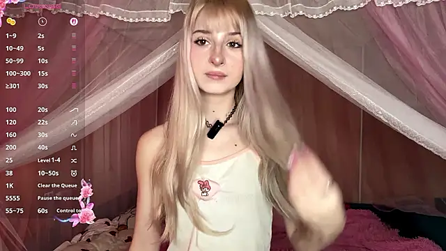 OnlyEva1 online show from March 28, 2026, 8:37 am