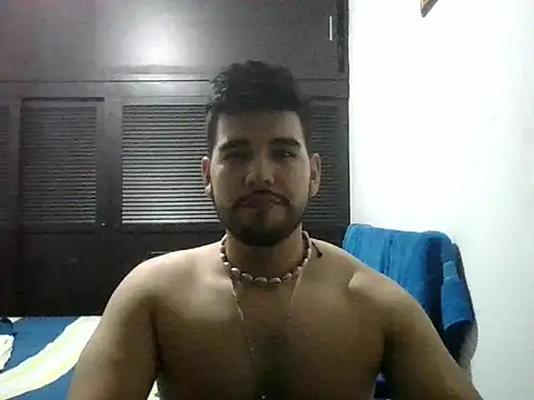 LatinBeardCali online show from April 2, 2026, 11:33 pm