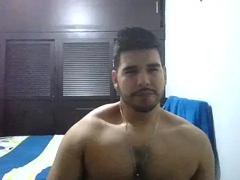 LatinBeardCali online show from March 18, 2026, 2:08 pm