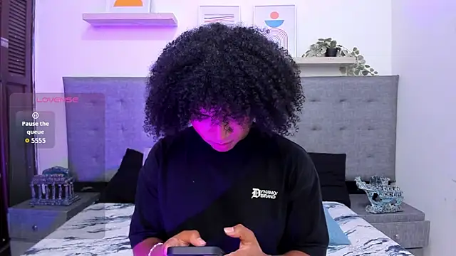 axel colling1 online show from March 26, 2026, 9:24 pm